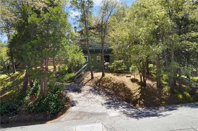 23641 Manzanita, Crestline, CA 92325