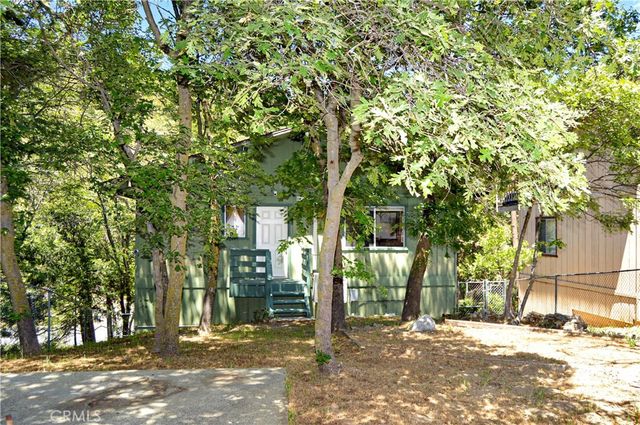23641 Manzanita, Crestline, CA 92325