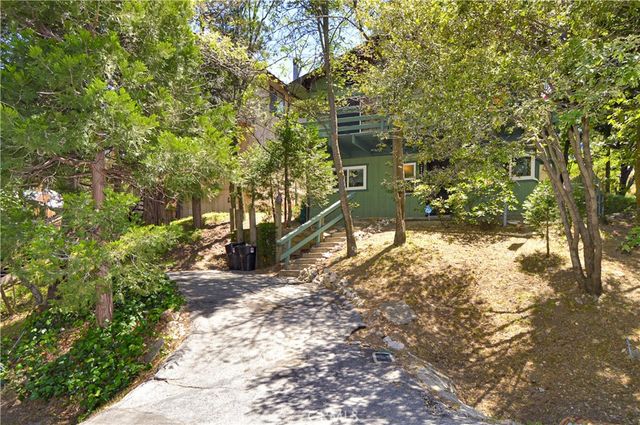 23641 Manzanita, Crestline, CA 92325