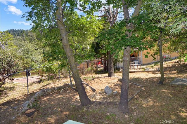 23641 Manzanita, Crestline, CA 92325