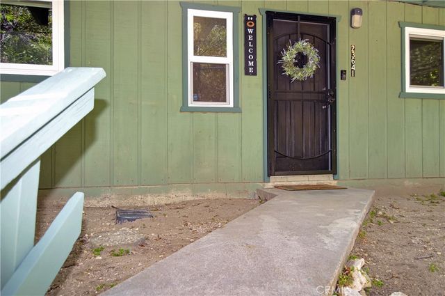 23641 Manzanita, Crestline, CA 92325