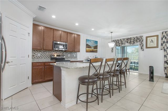 673 Hadley ST E, Naples, FL 34104