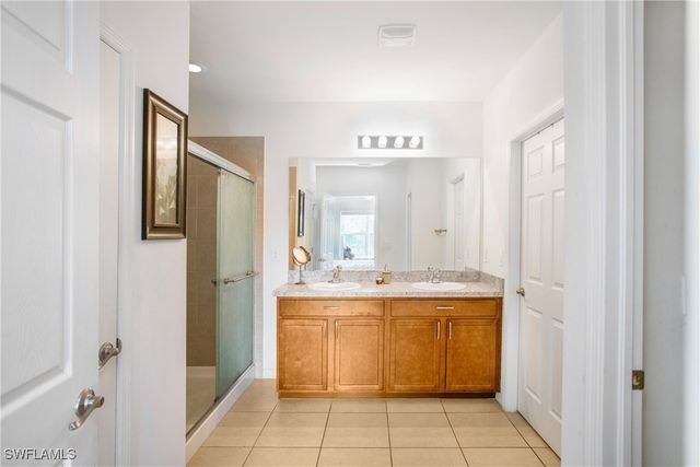 673 Hadley ST E, Naples, FL 34104