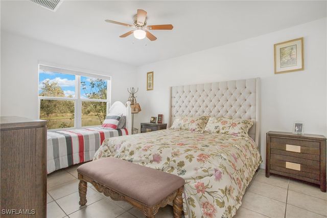 673 Hadley ST E, Naples, FL 34104