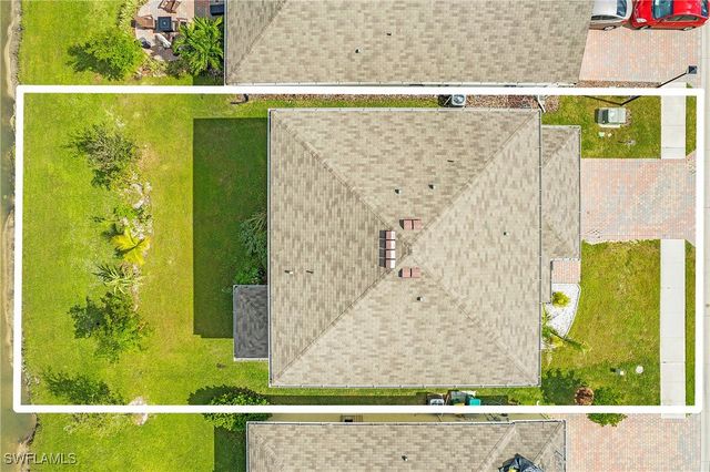 673 Hadley ST E, Naples, FL 34104