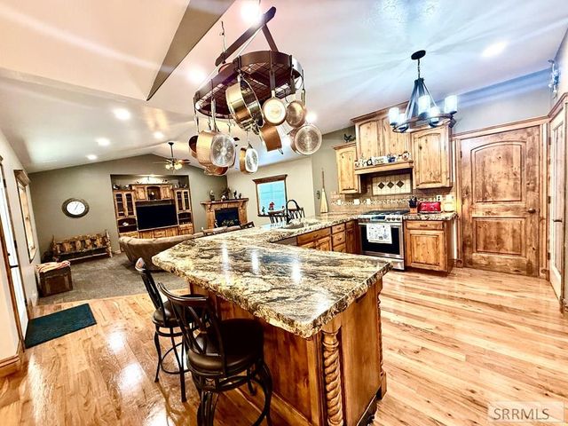 5465 Rio Seco Drive, Idaho Falls, ID 83406