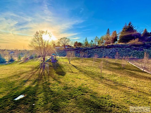 5465 Rio Seco Drive, Idaho Falls, ID 83406