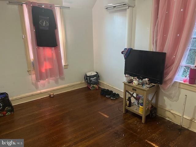 912 MYRA AVE, Lansdowne, PA 19050