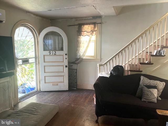 912 MYRA AVE, Lansdowne, PA 19050