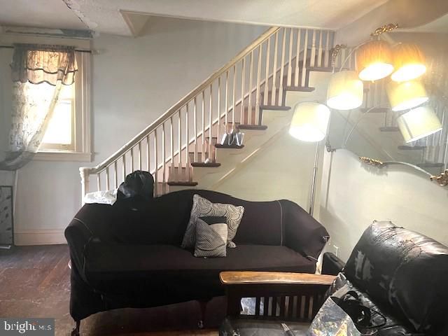 912 MYRA AVE, Lansdowne, PA 19050