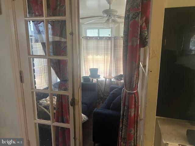 912 MYRA AVE, Lansdowne, PA 19050