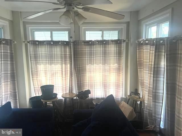 912 MYRA AVE, Lansdowne, PA 19050