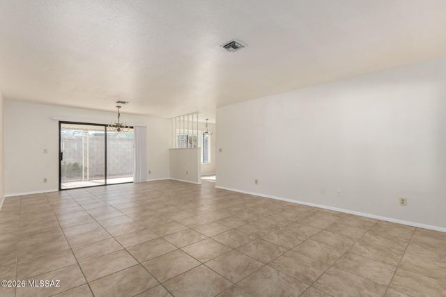 1979 N Belvedere Ave Apt 2, Tucson, AZ 85712