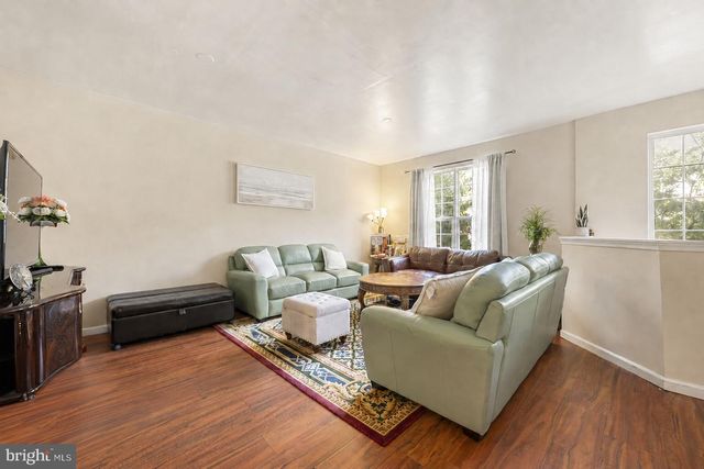 8454 HALLIE ROSE ST, Alexandria, VA 22309
