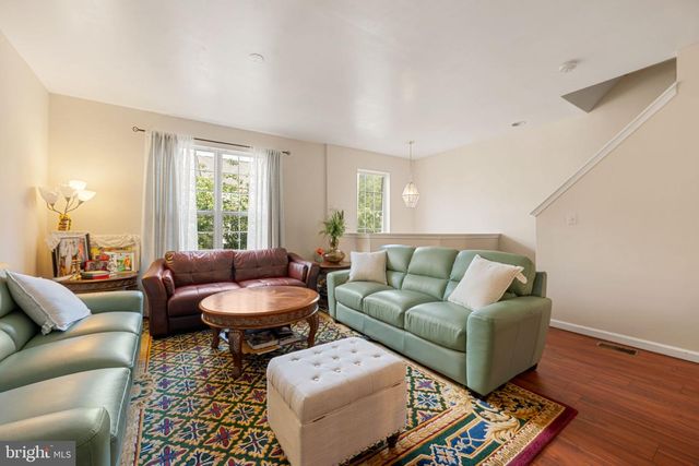 8454 HALLIE ROSE ST, Alexandria, VA 22309