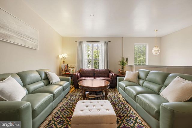 8454 HALLIE ROSE ST, Alexandria, VA 22309