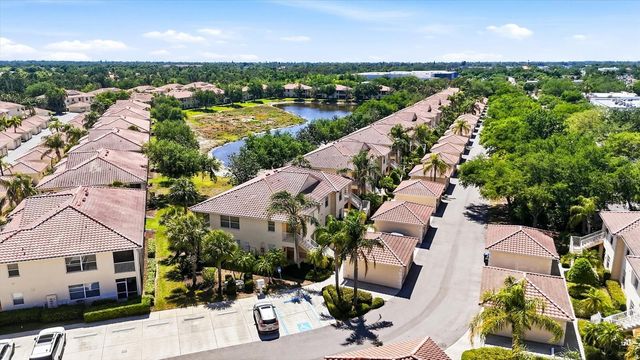 4270 VICENZA DRIVE B40, Venice, FL 34293