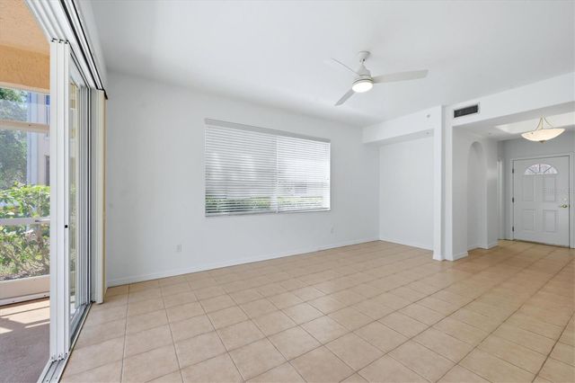 4270 VICENZA DRIVE B40, Venice, FL 34293