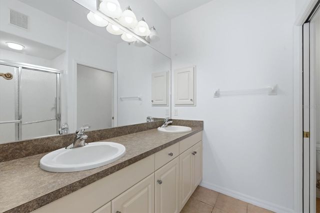 4270 VICENZA DRIVE B40, Venice, FL 34293