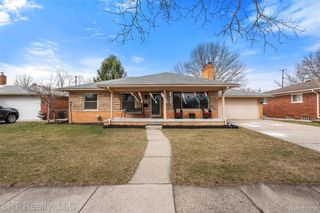 30605 Champine Street, St. Clair Shores, MI 48082