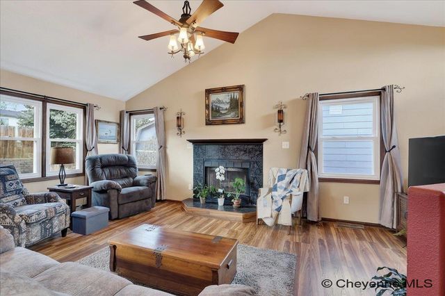 5132 KENNEDY DR, Cheyenne, WY 82001