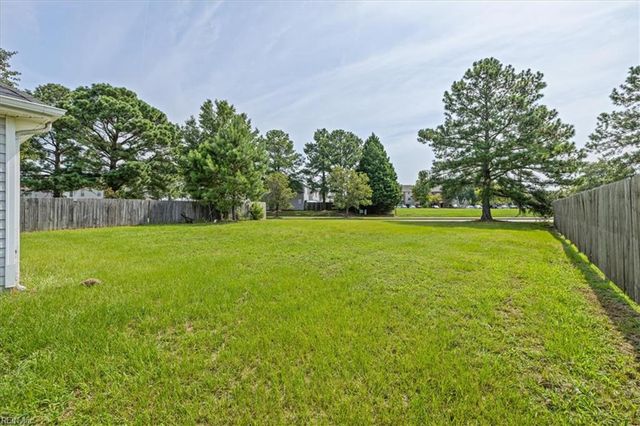 111 Dana DR, Suffolk, VA 23434