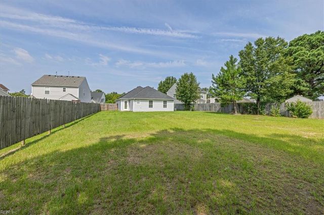 111 Dana DR, Suffolk, VA 23434