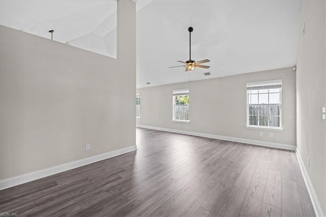 111 Dana DR, Suffolk, VA 23434