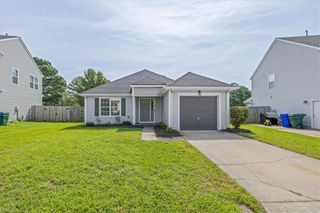 111 Dana DR, Suffolk, VA 23434
