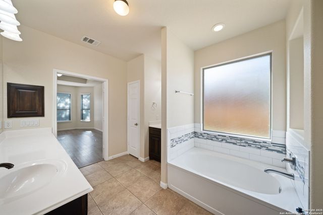 2122 Pecan, New Braunfels, TX 78130