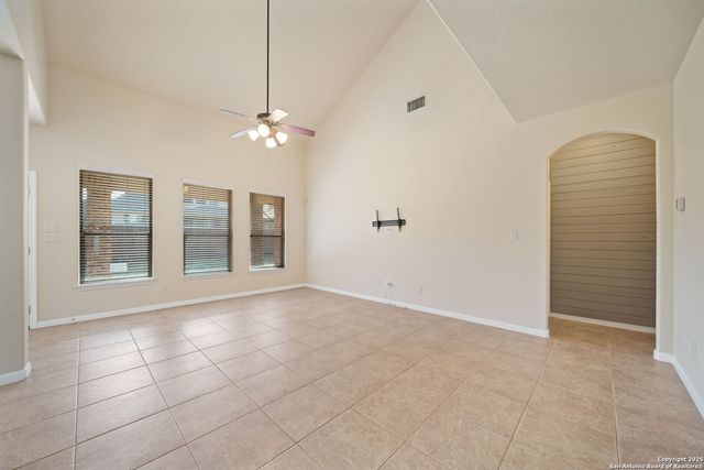 2122 Pecan, New Braunfels, TX 78130