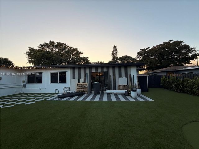 920 SW 50th Ave, Plantation, FL 33317