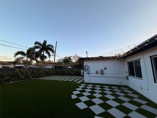 920 SW 50th Ave, Plantation, FL 33317