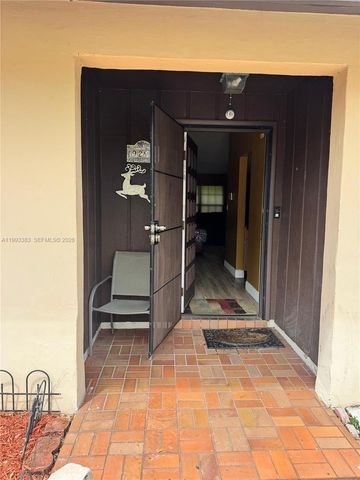 9291 E Fern Ln, Miramar, FL 33025