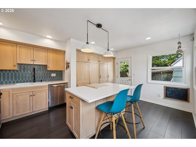 4315 Ne 64TH Ave, Portland, OR 97218