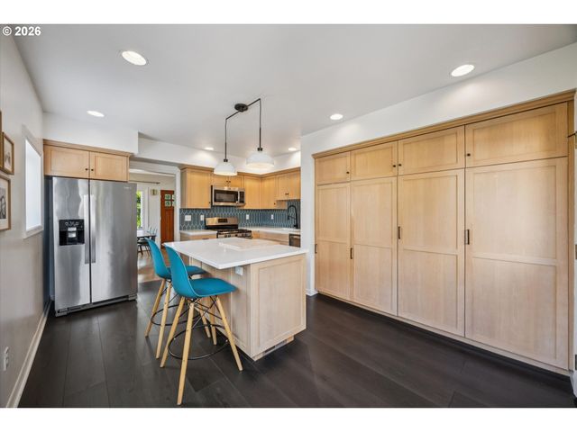 4315 Ne 64TH Ave, Portland, OR 97218