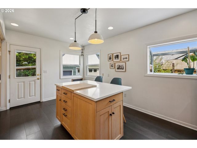 4315 Ne 64TH Ave, Portland, OR 97218