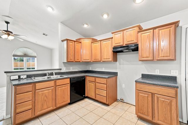 12275 S 269th East Avenue, Coweta, OK 74429