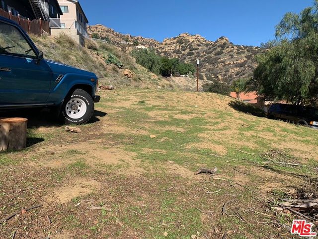 207 S La Gross Way, Chatsworth, CA 91311