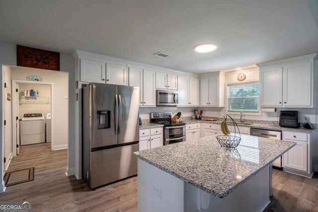 109 Creek Haven Drive, Winterville, GA 30683
