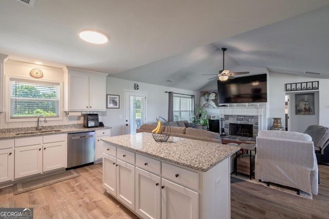 109 Creek Haven Drive, Winterville, GA 30683