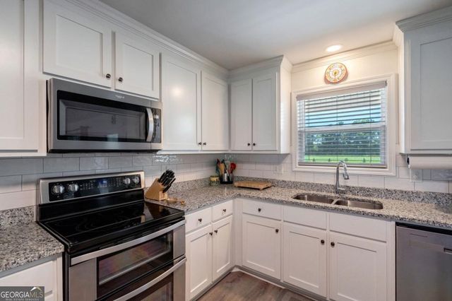 109 Creek Haven Drive, Winterville, GA 30683