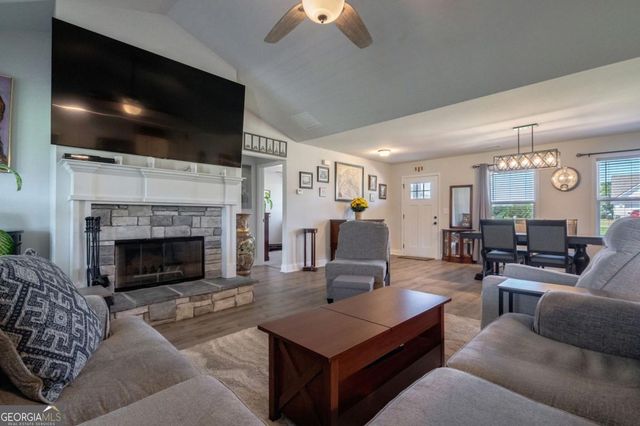 109 Creek Haven Drive, Winterville, GA 30683