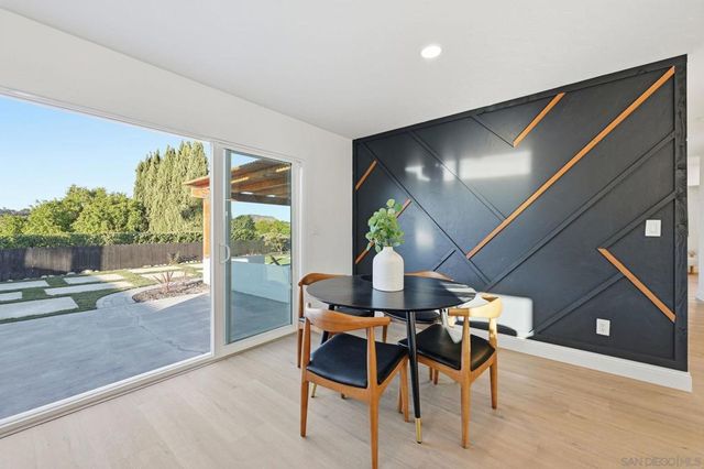 5424 Princess View Pl, San Diego, CA 92120