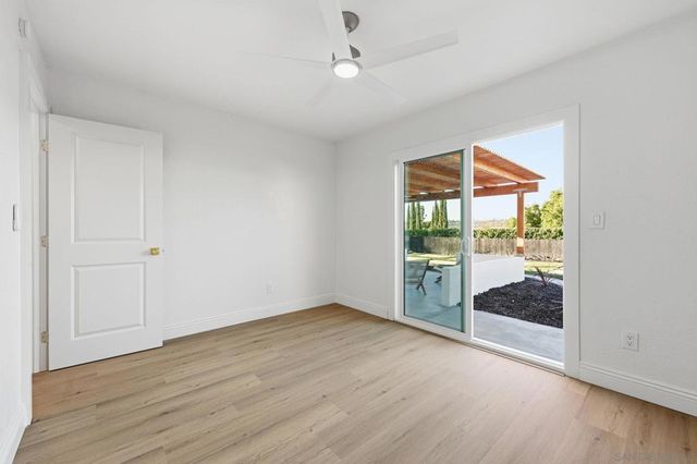 5424 Princess View Pl, San Diego, CA 92120