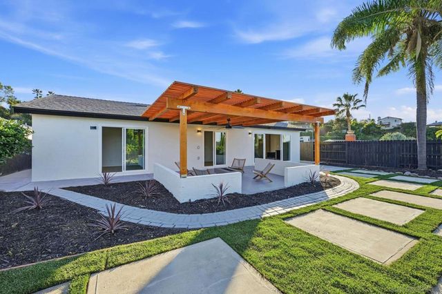 5424 Princess View Pl, San Diego, CA 92120