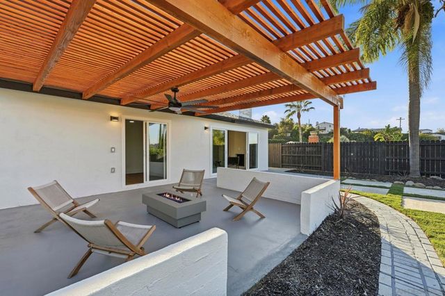 5424 Princess View Pl, San Diego, CA 92120