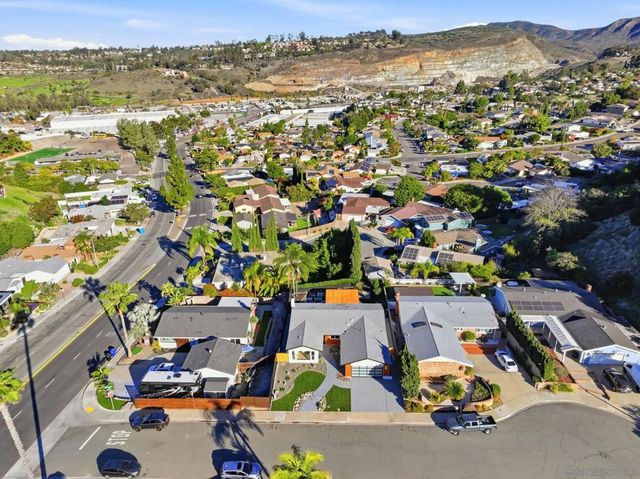 5424 Princess View Pl, San Diego, CA 92120