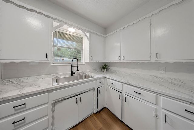 841 NW 8th Street, Moore, OK 73160