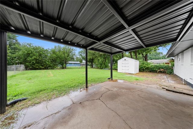 841 NW 8th Street, Moore, OK 73160